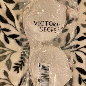 Set of 3- Victorias Secret Dream Angels Wireless Bras